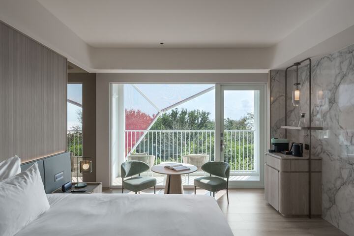 Room 4 of 35
