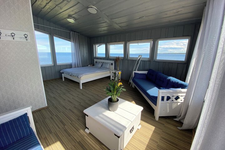 Room 2 of 35
