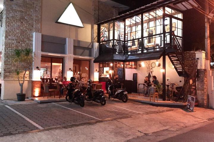Hotel with Gym