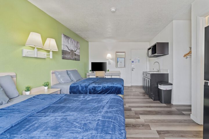 Room 9 of 46