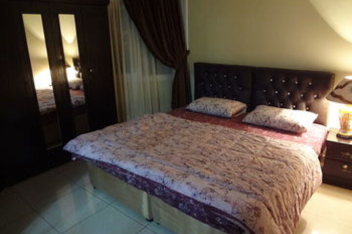 Room 12 of 20