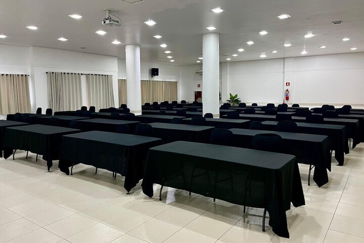 Ballroom/Hall 54 of 57