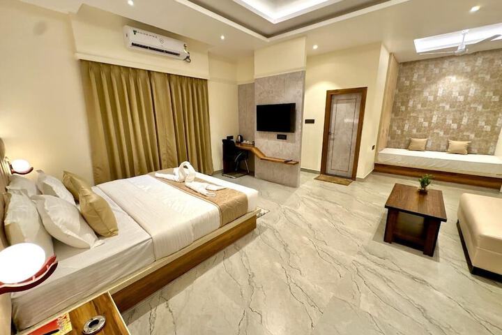 Room 15 of 45