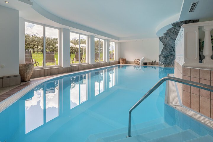 Pool 95 of 172