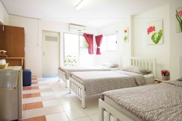 Room 18 of 38