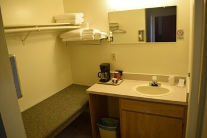 Room 7 of 31