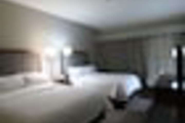 Room 23 of 105