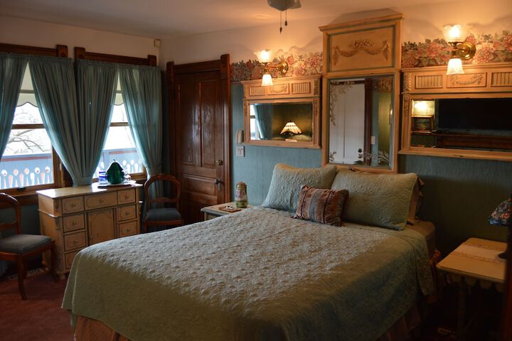 Room 18 of 69