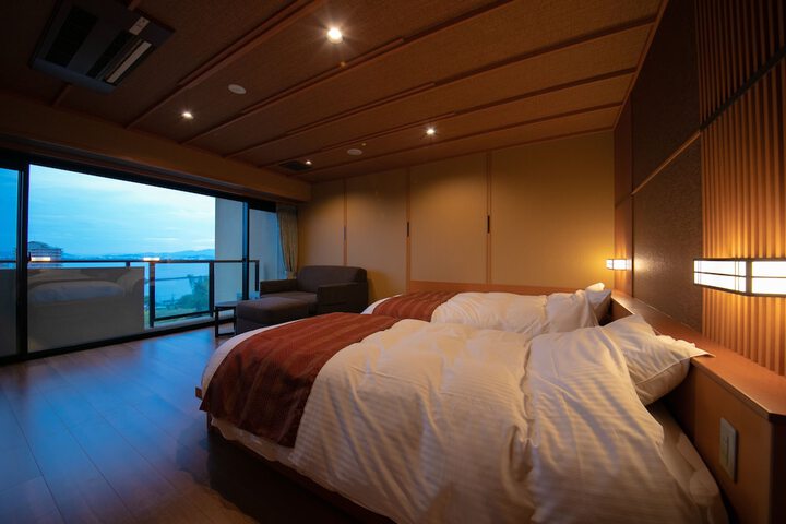 Room 26 of 70