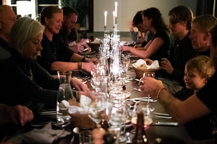 Dining 6 of 11