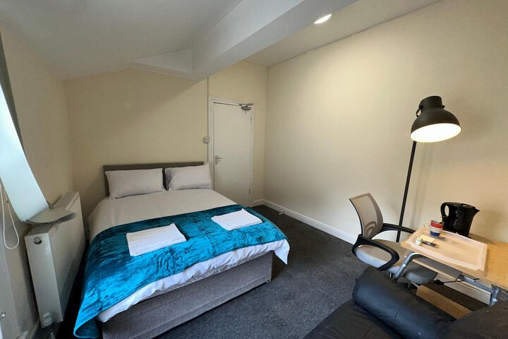 Room 5 of 25