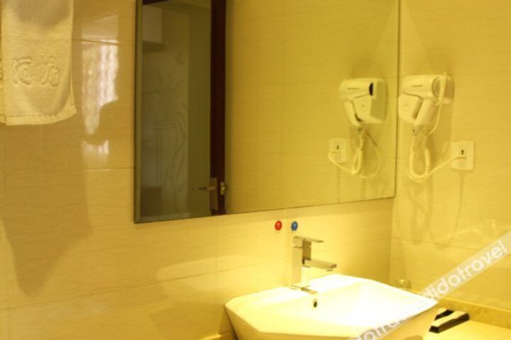 General 7 of 14