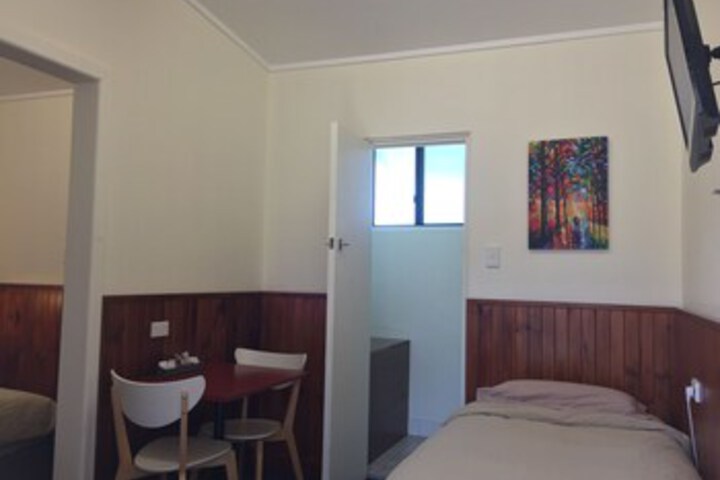 Room 28 of 123