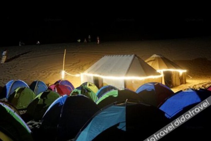Jiuquan Mingsha Mountain Desert Camp Accommodation