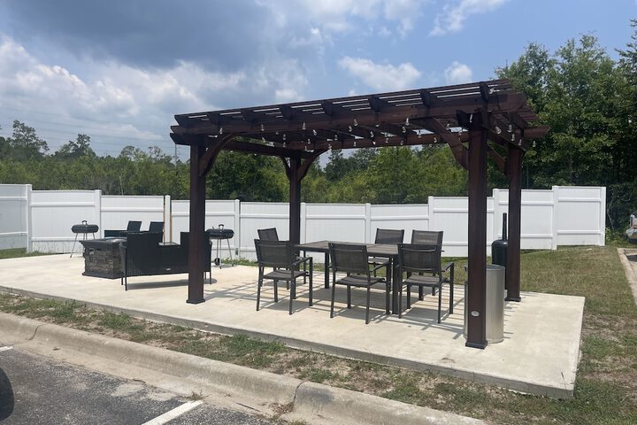 BBQ/picnic area