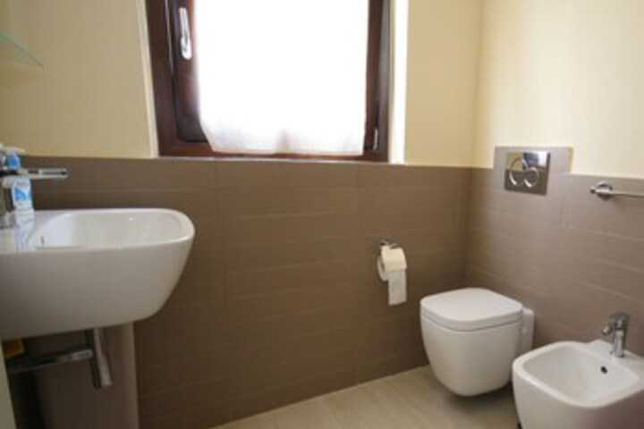Room 5 of 44