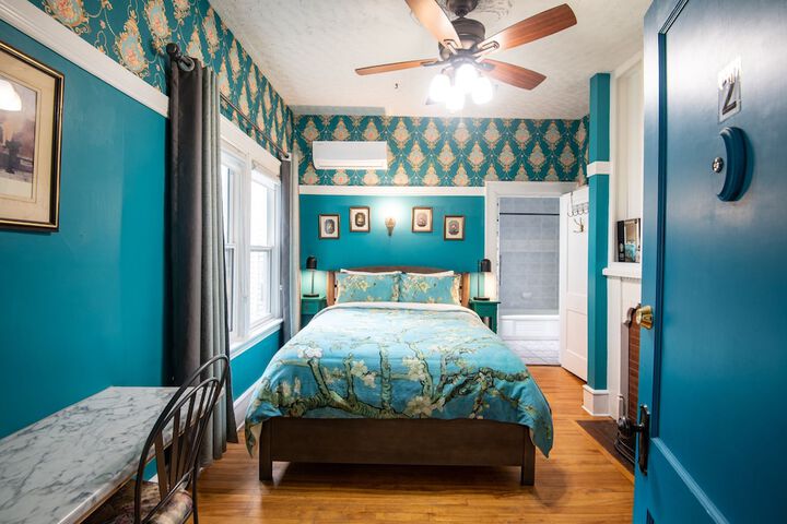 Room 30 of 71