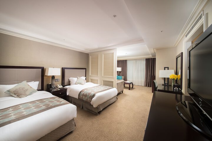 Room 10 of 79
