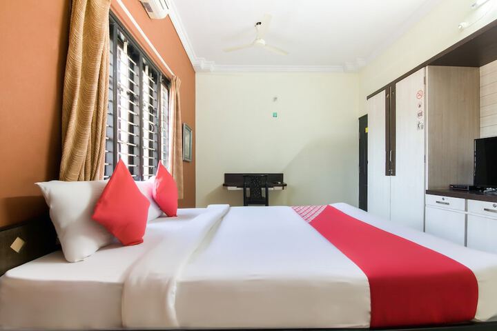 Room 14 of 22