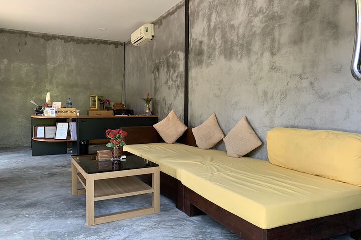 Hotel Interior 4 of 134