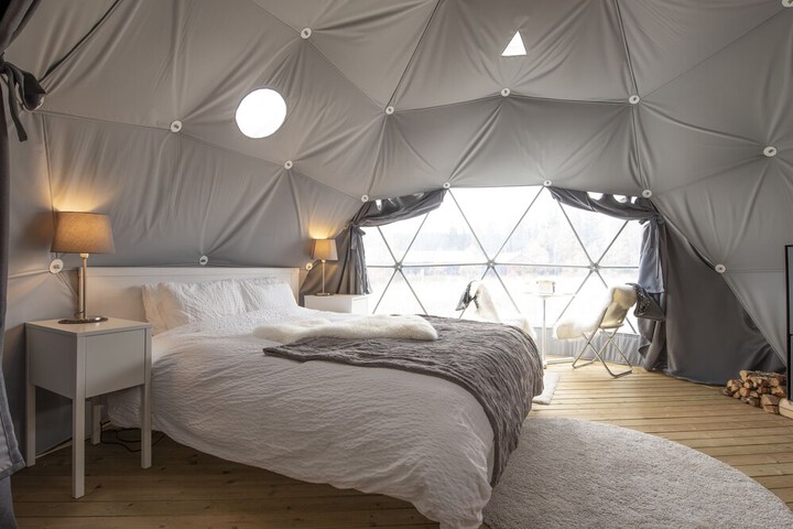 Room 4 of 37