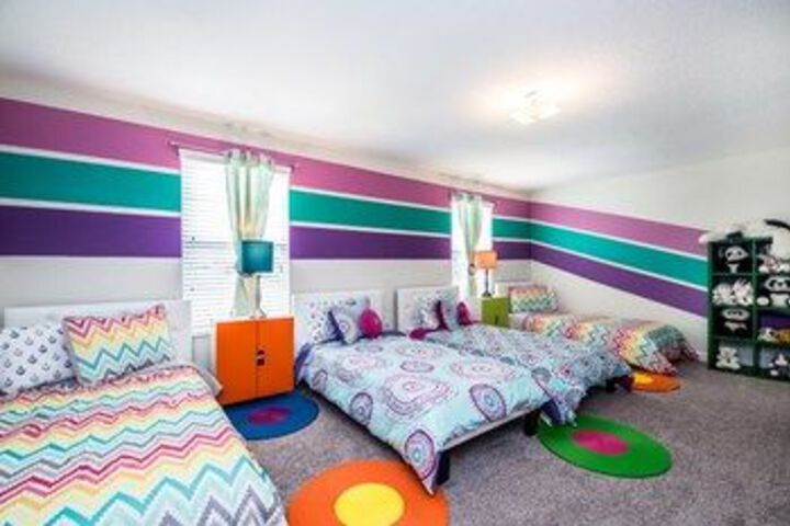 Room 5 of 25