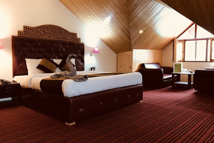 Room 5 of 20