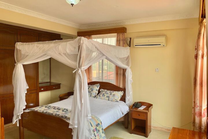 Room 20 of 22