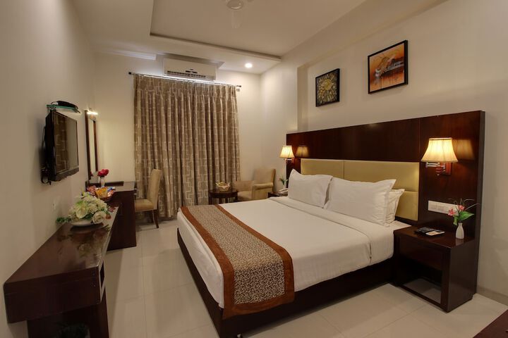 Room 12 of 54