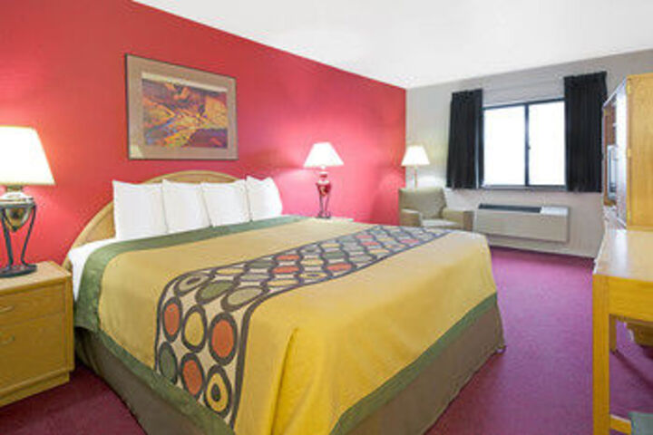 Photo of Super 8 Albuquerque / Midtown