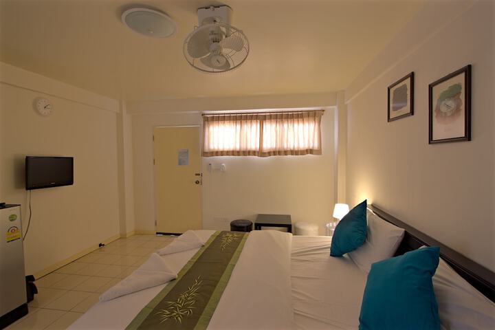 Room 6 of 20