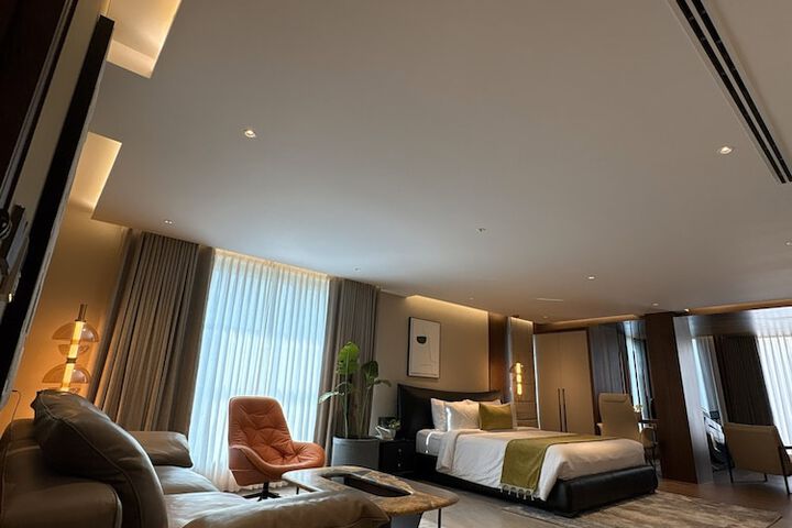 Room 31 of 74