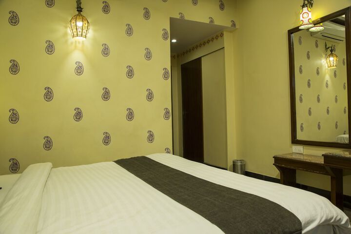 Room 8 of 51