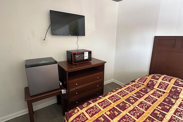 Room 16 of 20