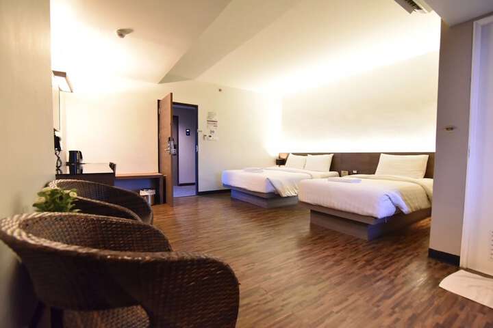 Room 22 of 50