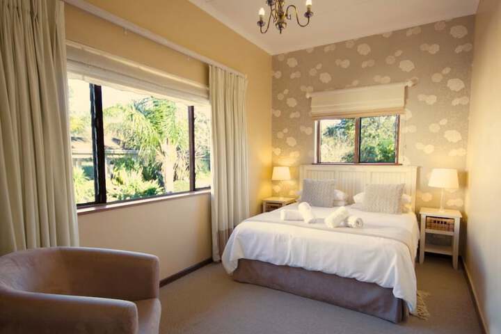 Room 3 of 38