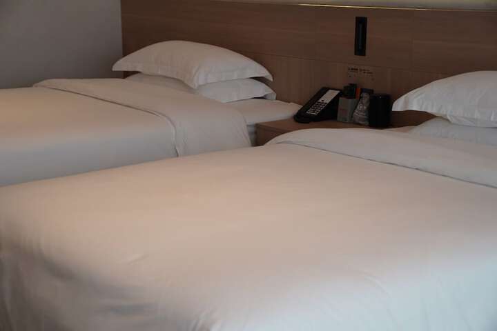 Room 26 of 47