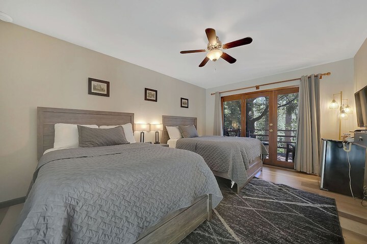 2 Double Beds Forest View (1 of 5)