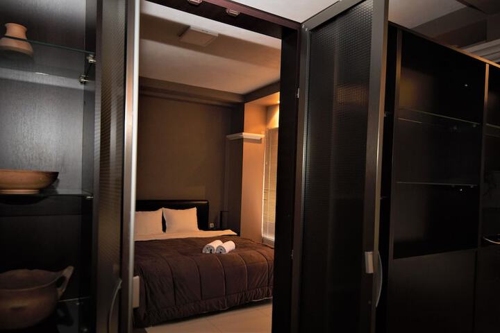 Room 42 of 84