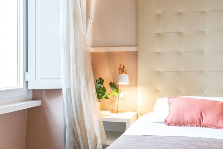 Room 14 of 37