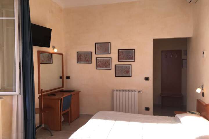 Room 24 of 56