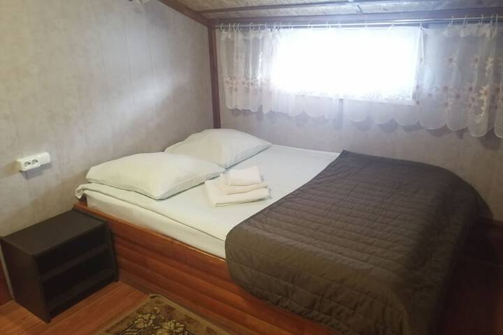 Room 22 of 46