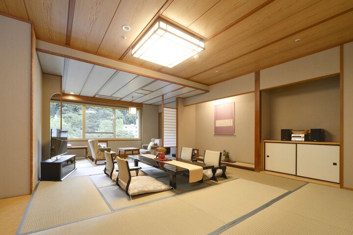 Room 8 of 56
