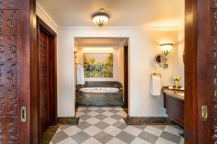 Clean Restrooms