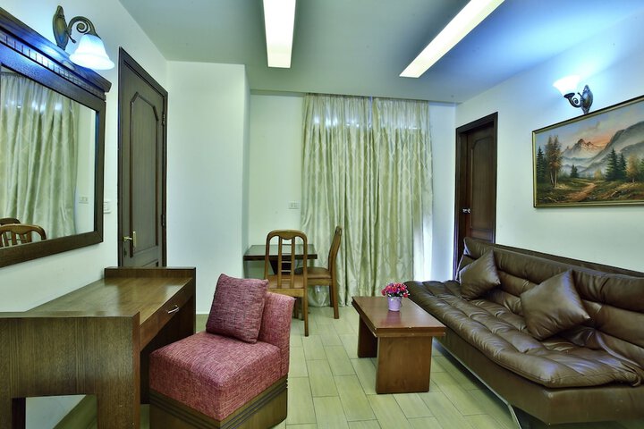 Room 60 of 119