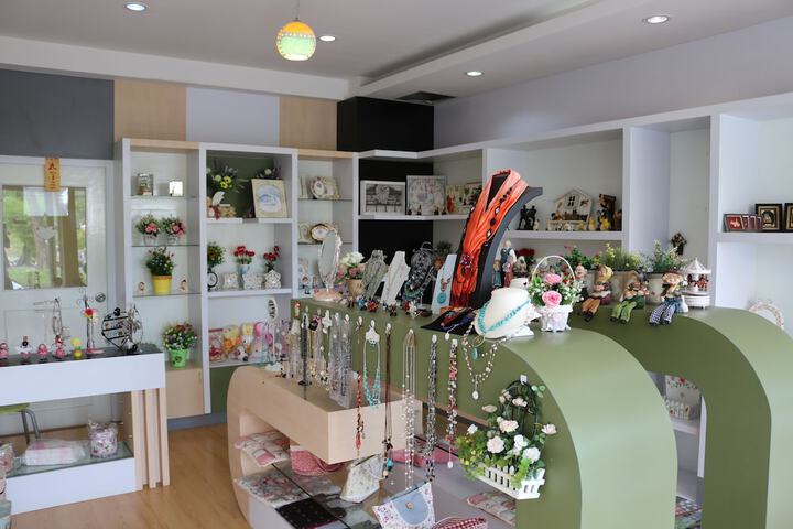 Gift Shop 27 of 42