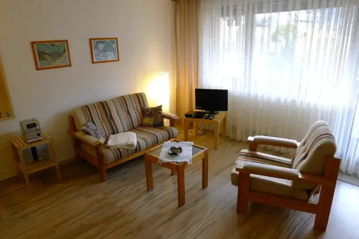 Room 6 of 7