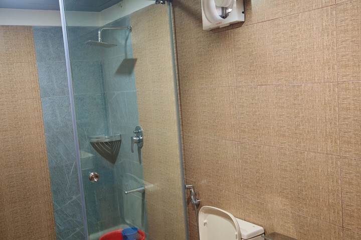 Room 18 of 24
