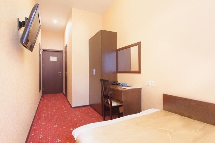 Room 15 of 41