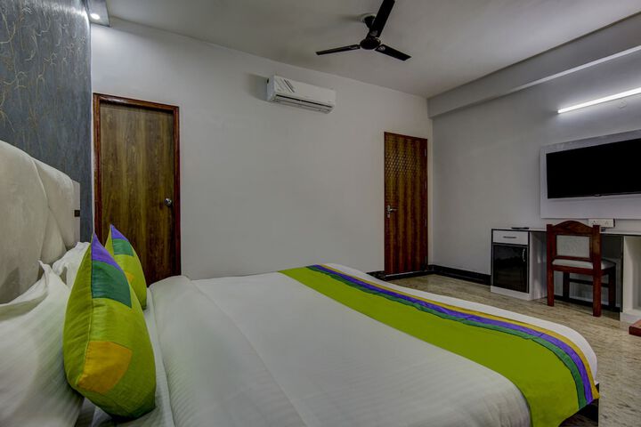 Room 21 of 46
